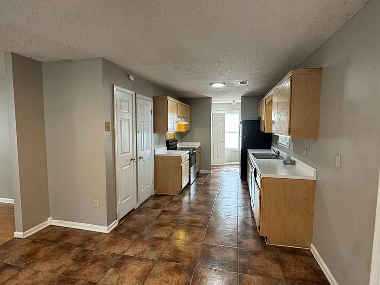 2508 Bonnie Jean Pl — Photo 2