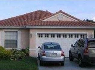 1015 NW 187th Ave, Pembroke Pines, FL 33029