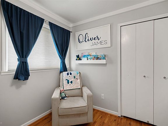 5th image of 31627 Belleau Dr