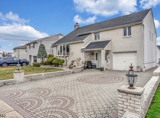 896 Douglas Ter, Union, NJ 07083