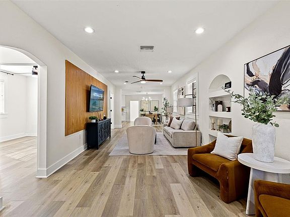 4th image of 103 E Lambright St