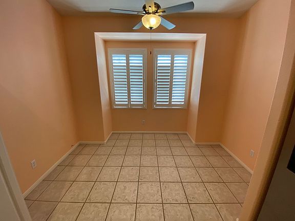 4th image of 262 Whitewater Village Ct