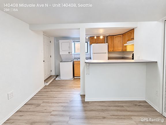 3rd image of 14040 Midvale Ave N #B
