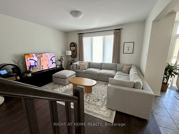 4th image of 35 Douglas Brown Way