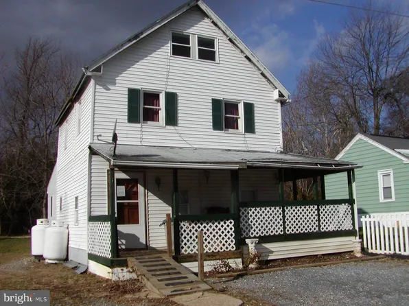 655 Charelle Dr, Columbia, PA 17512