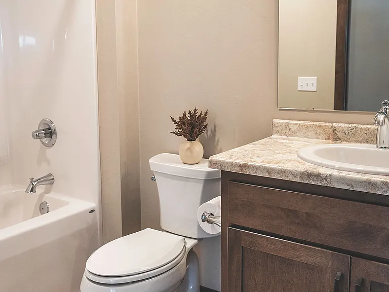 238 N Park Ln — Photo 5