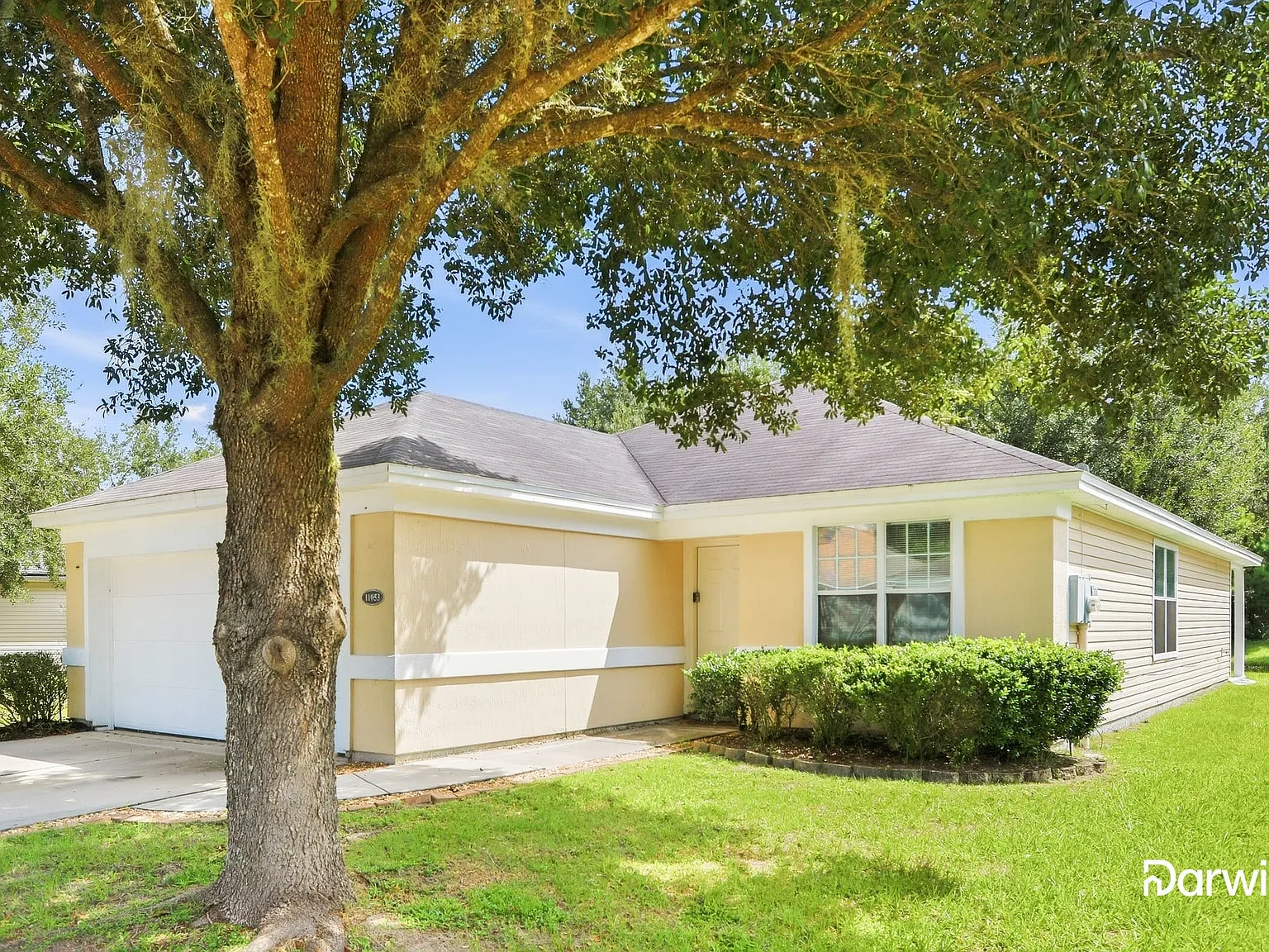 3 bed, 2.0 bath, 1495 sqft, $1,830 — Photo 2