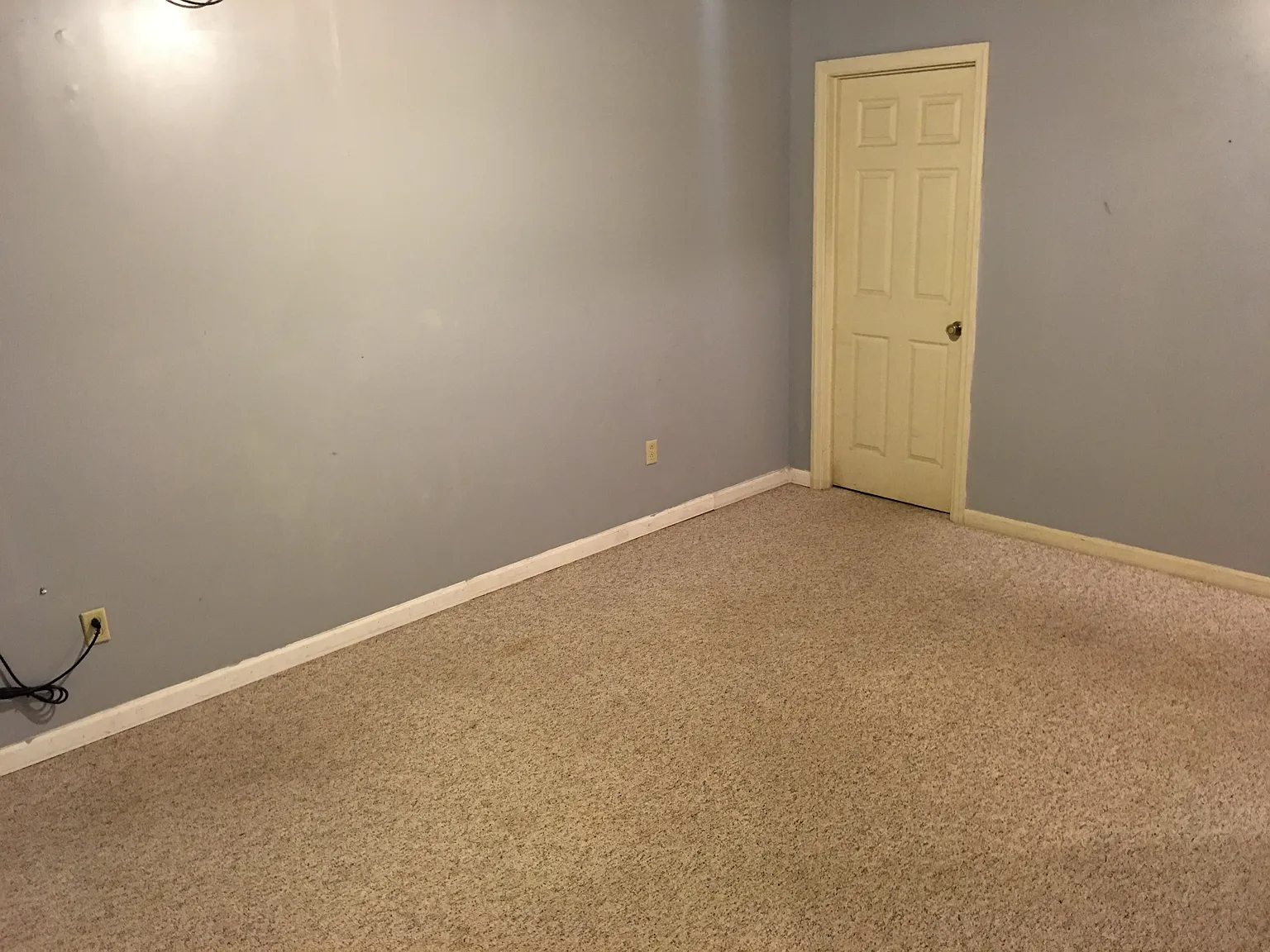 1708 Parsonage Ln photo 1