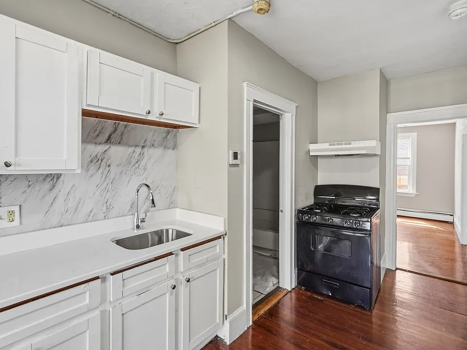 134 Rathbun St