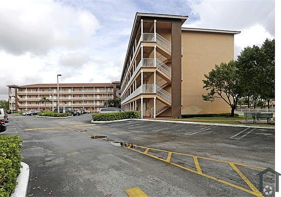 1st image of 17350 NW 67th Ave APT 102