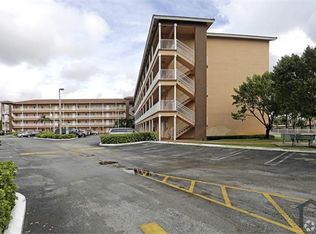 17350 NW 67th Ave APT 102, Hialeah, FL 33015