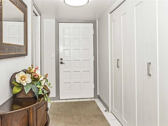 3rd image of 105 Island Way APT 142