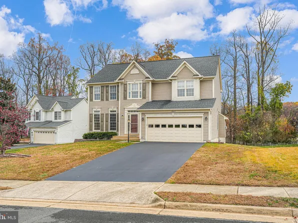 1843 Strickland Ct, Woodbridge, VA 22191