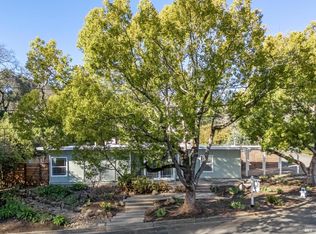 1143 Crest Dr, Santa Rosa, CA 95404