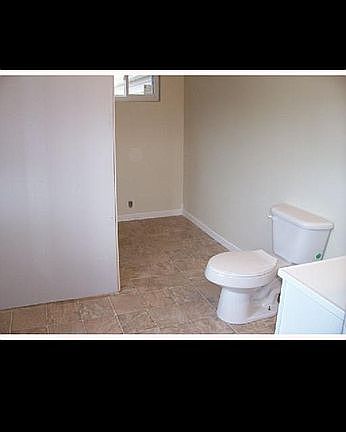 3rd image of 190 Water St