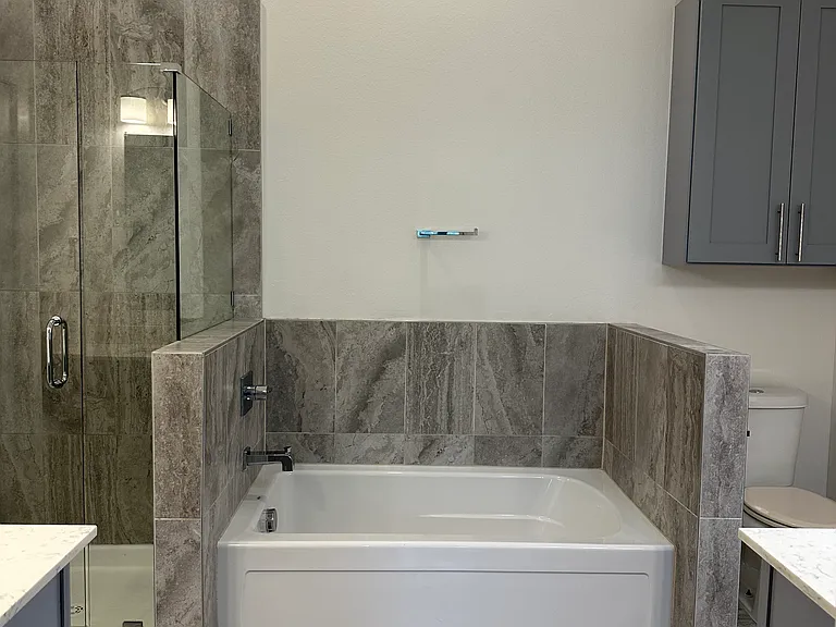 1211 Beaconsfield Ln #605 — Photo 32