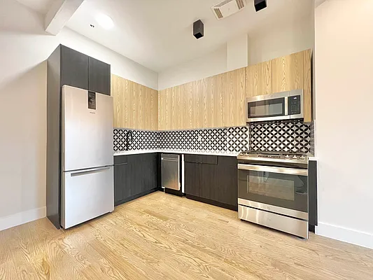 Rented by Doorway NYC, LLC | media 4