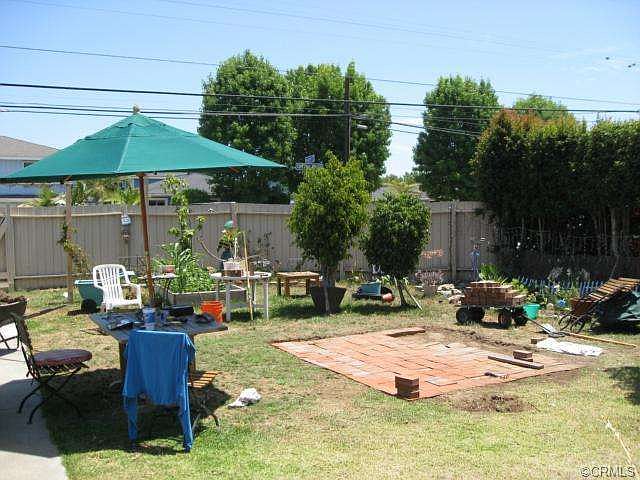 2nd image of 2141 Orange Ave