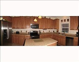 3rd image of 18334 Holland House Loop