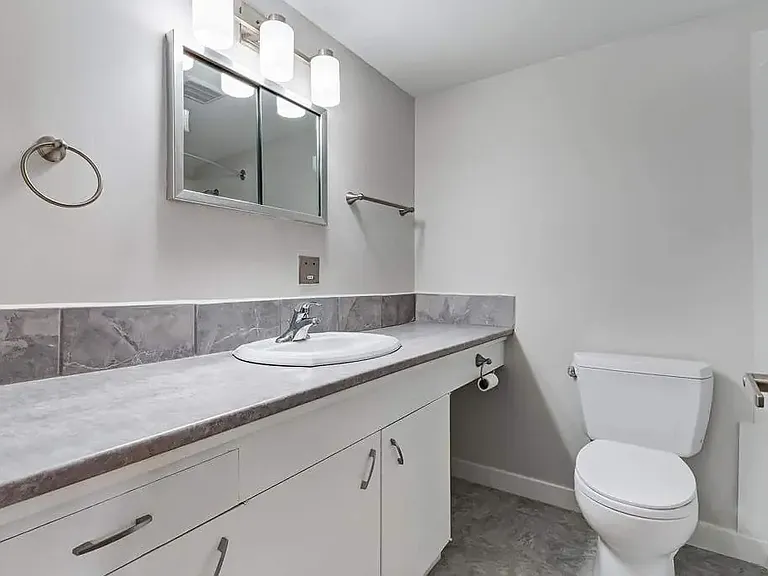 2630 6th Ave N #1 — Photo 7
