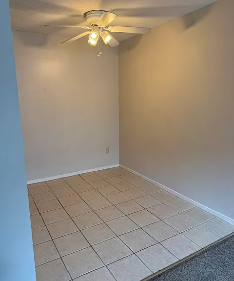 2100 Aldrich Ave S #104 — Photo 6
