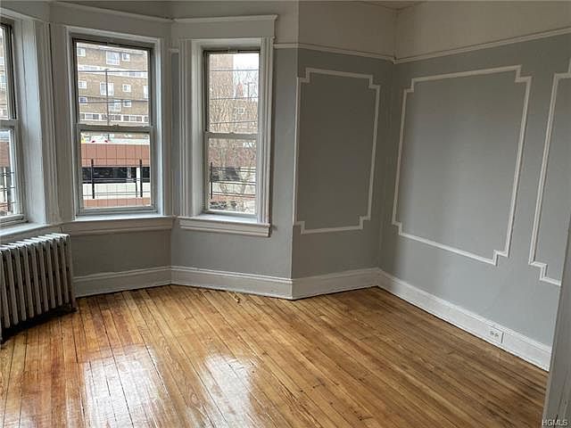 1st image of 41 Hawthorne Ave