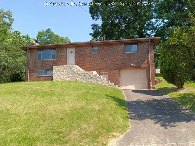 1st image of 1201 Woodland Dr