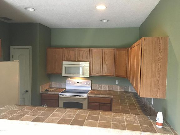 3rd image of 1045 Venetian Dr Unit 103