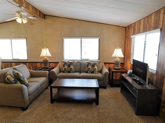 3rd image of 20 Rollingwood Dr Spc 111