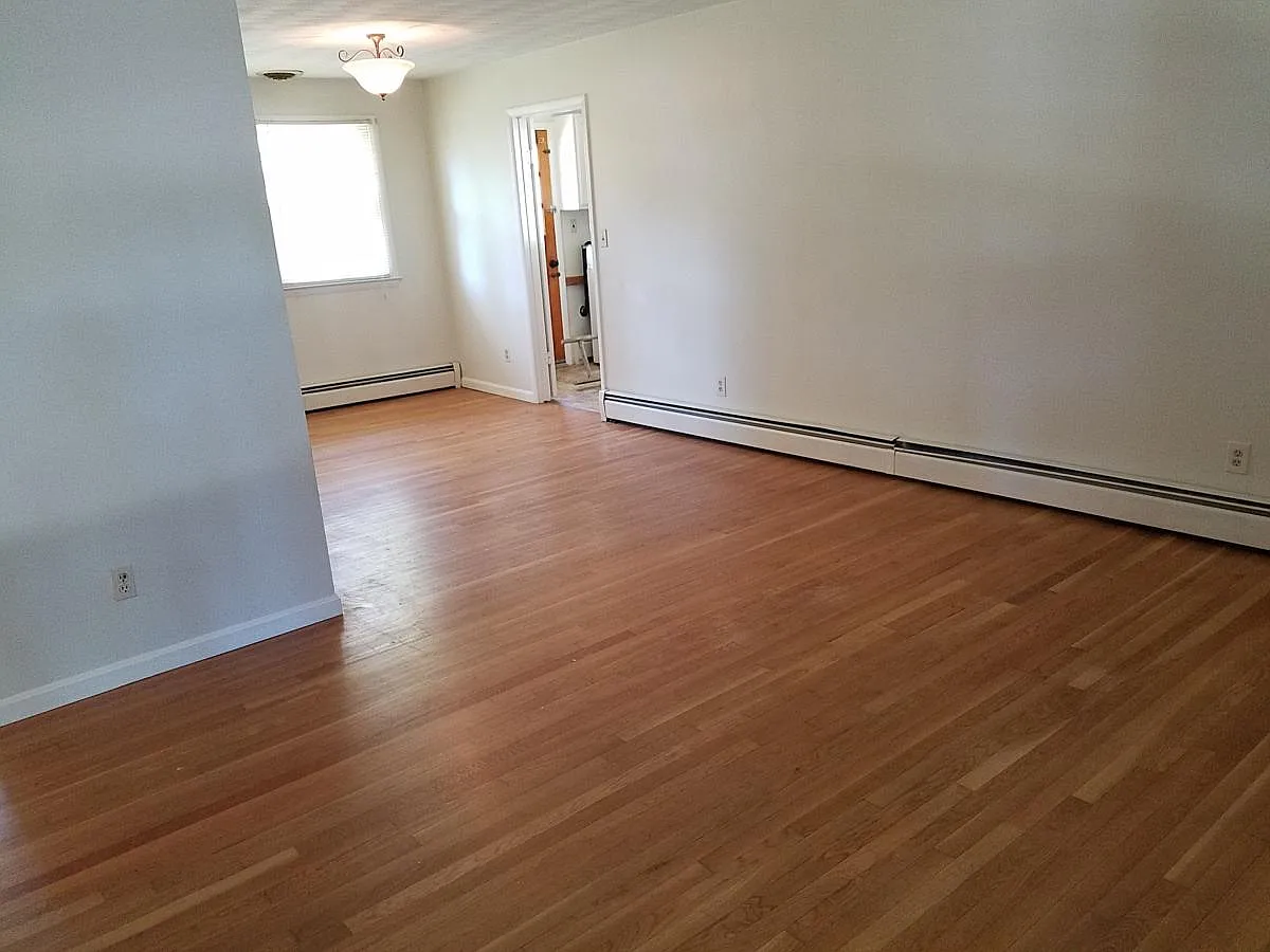 258 10th St photo 1