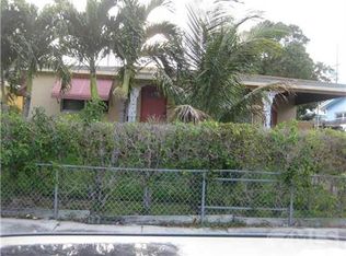 639 S Pine St, Lake Worth, FL 33460