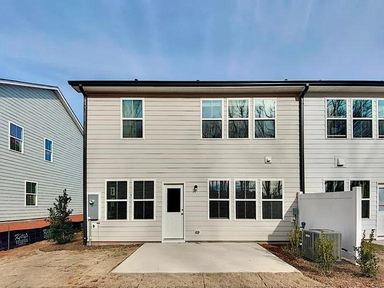 395 Glen Clova Dr — Photo 25