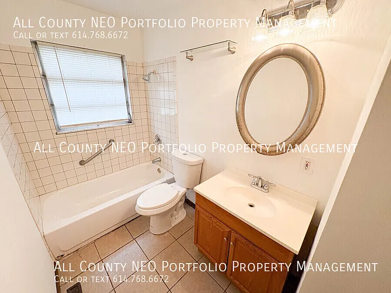 400 S Highland Ave — Photo 14