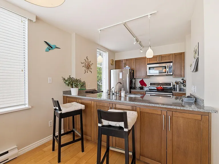 1436 Harwood St #503 — Photo 6