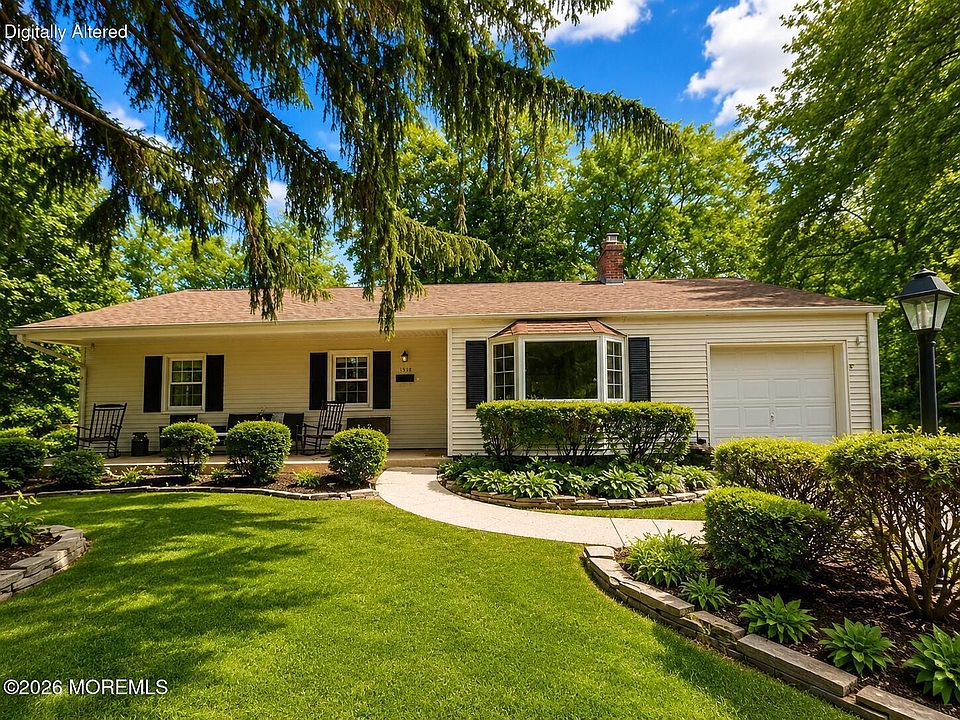 1st image of 17 Butler Lane #17