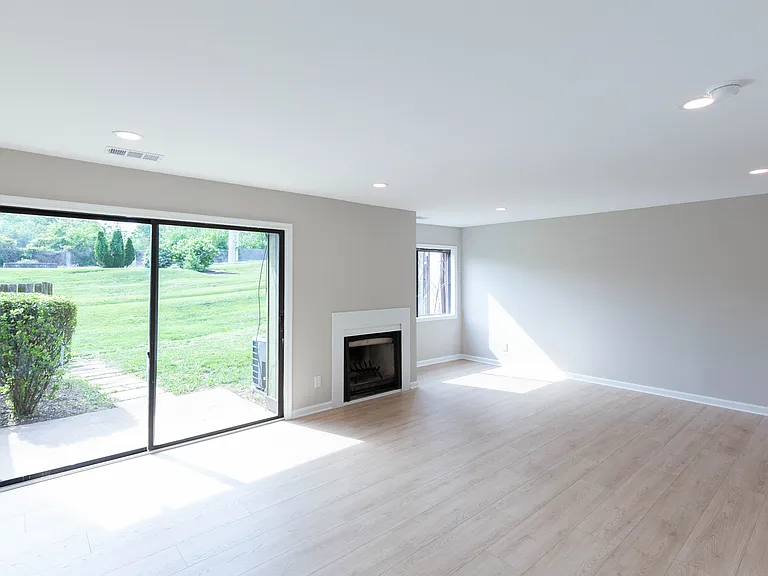 7914 Towerbell Ct — Photo 34