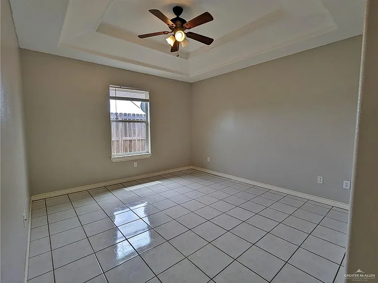 3900 Park Place Ave #2 — Photo 9