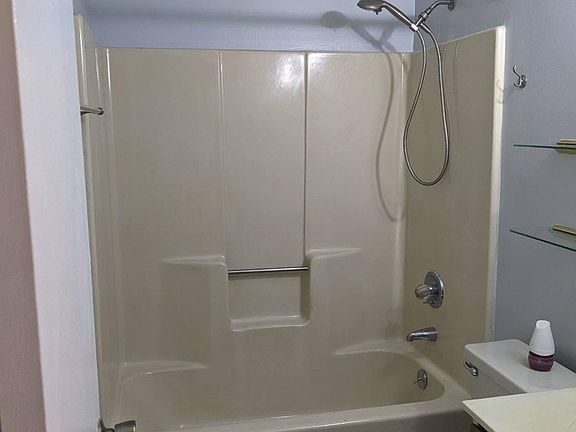 5th image of 131 Stonehedge Dr #131