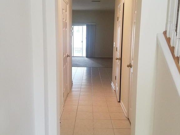 5th image of 533 Sunstone Ct #405