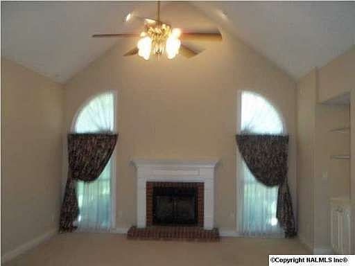 5th image of 105 Mache Ln SE