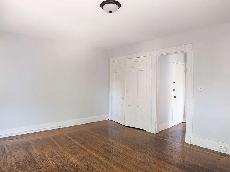 175 W Park Ave #4 — Photo 8