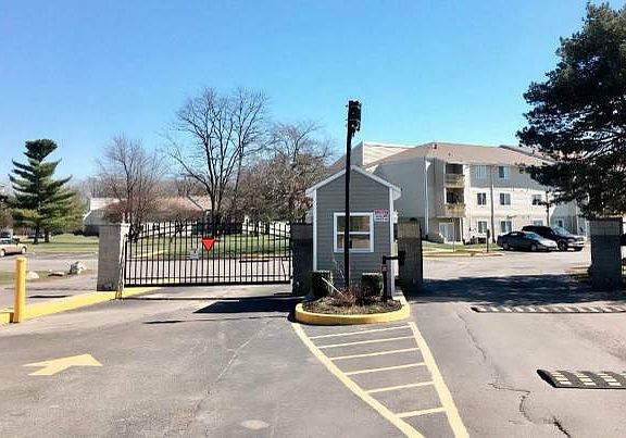 5th image of 4518 Candletree Cir APT 01