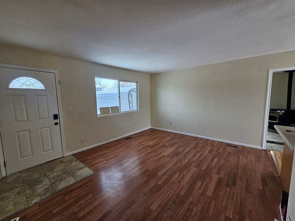 1st image of 4344 Chamberlin S