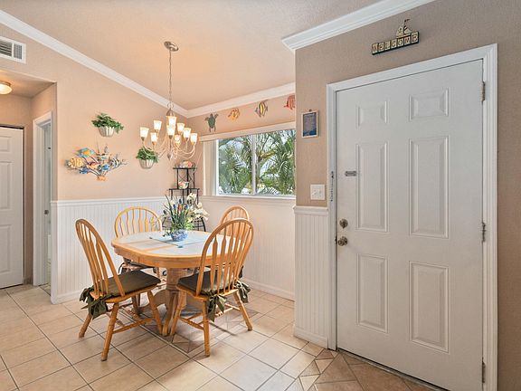 2nd image of 414 Beach Park Ln