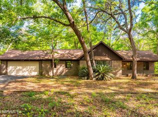 4194 Chokeberry Rd, Middleburg, FL 32068