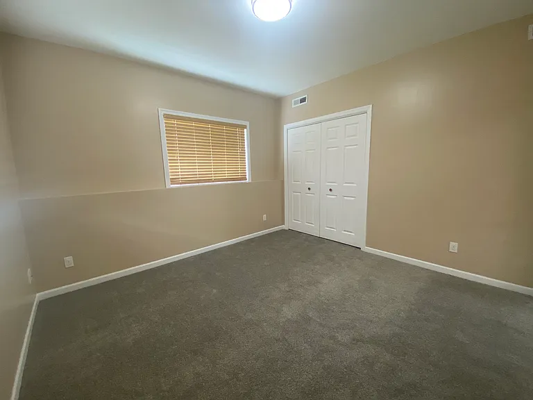 2070 Bald Eagle Ct #2070 — Photo 10