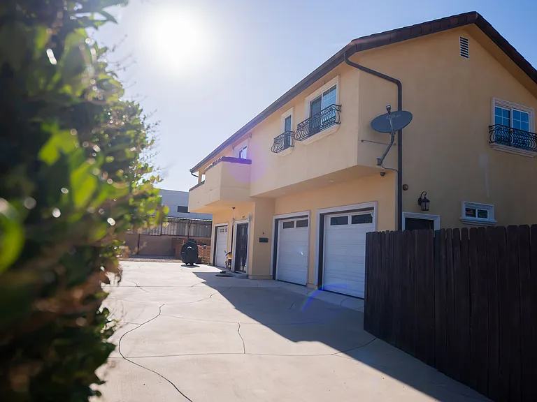 7923 Ledge Ave — Photo 1