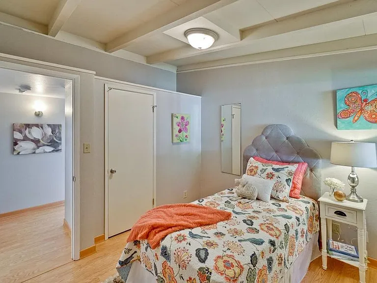 868 Lakehaven Dr — Photo 13