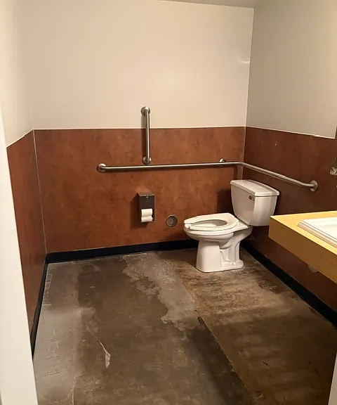 2nd Bathroom