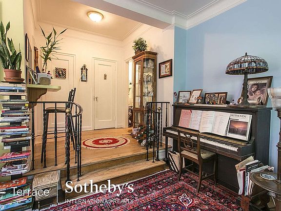 3rd image of 104-02 71st Ave #5H